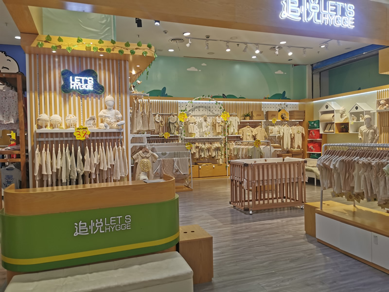 店鋪展柜設(shè)計(jì):打造視覺焦點(diǎn)與商品魅力的完美結(jié)合
