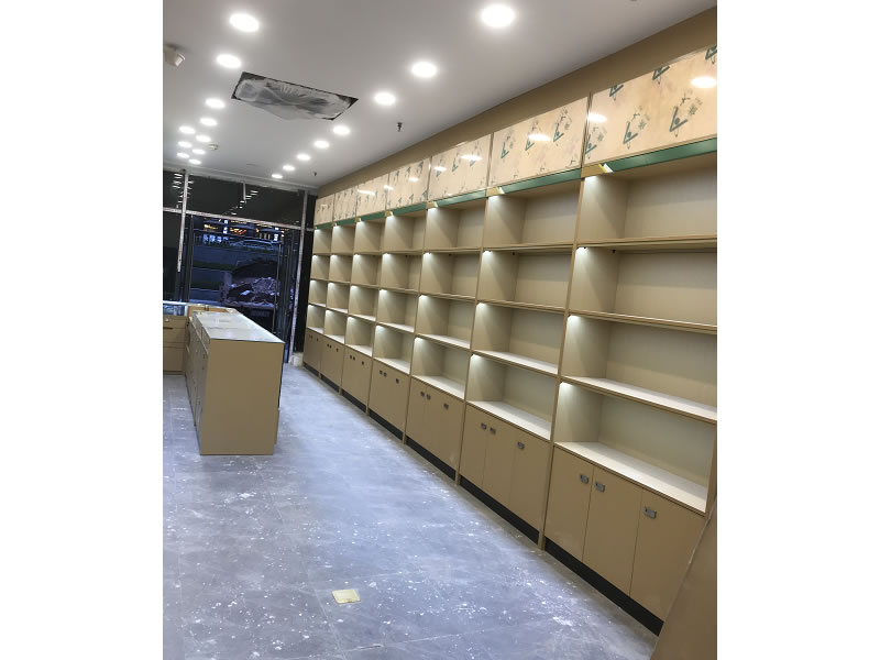 木質(zhì)展柜:古典韻味與現(xiàn)代風格的完美結(jié)合